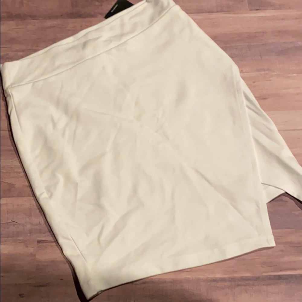 FOREVER 21 Tight A Line skirt